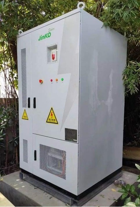 Industriële batterij (BESS) geplaatst door Batimont, partner van Certipower.